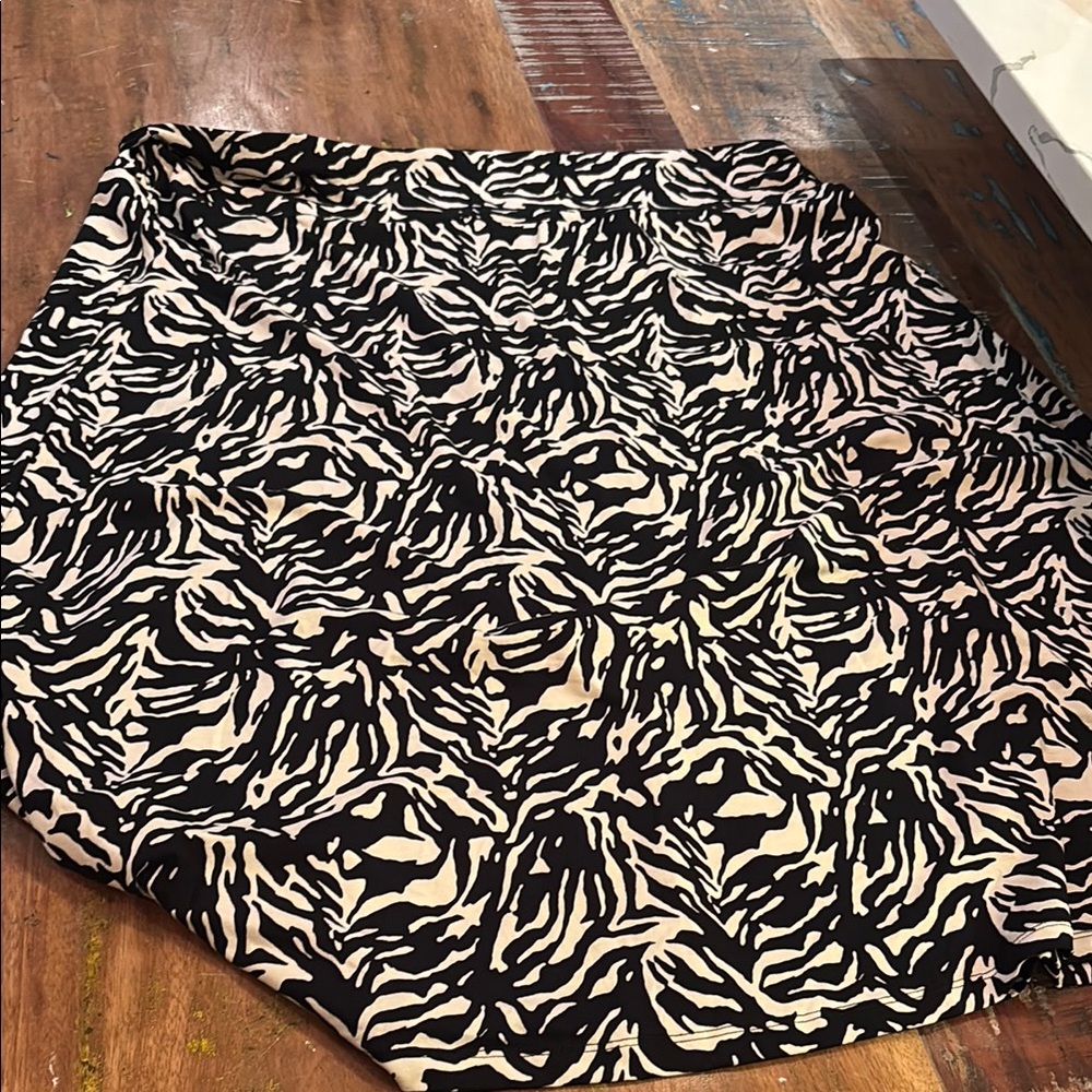 Joe Fresh Black and Cream A-Line Skirt